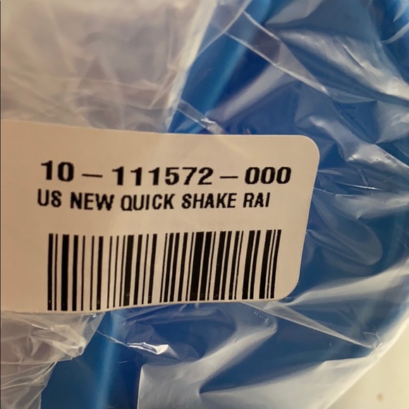 Tupperware quick shake container - Picture 5 of 5